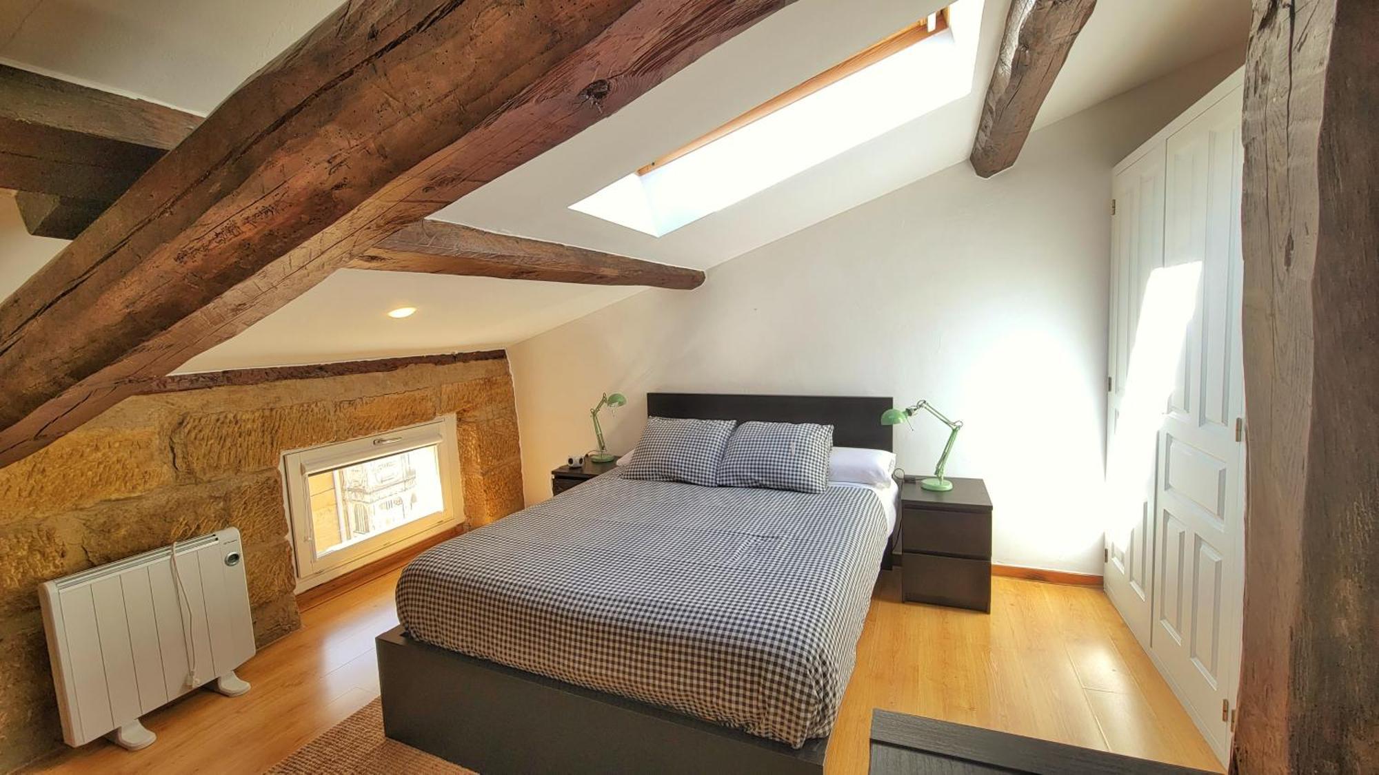 Buhardilla Centrica Para Parejas อาโร ภายนอก รูปภาพ